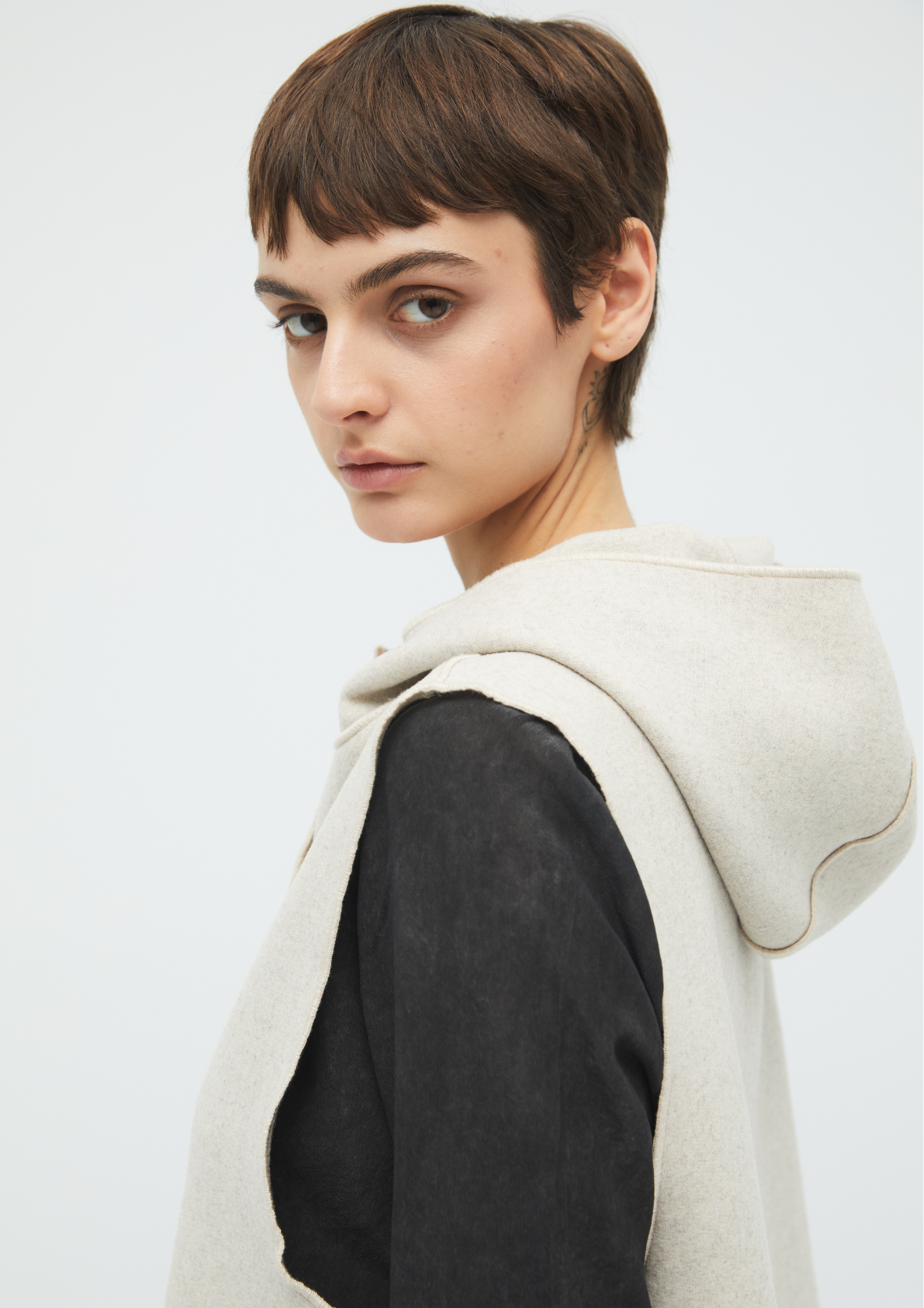 HOODED VEST LANA