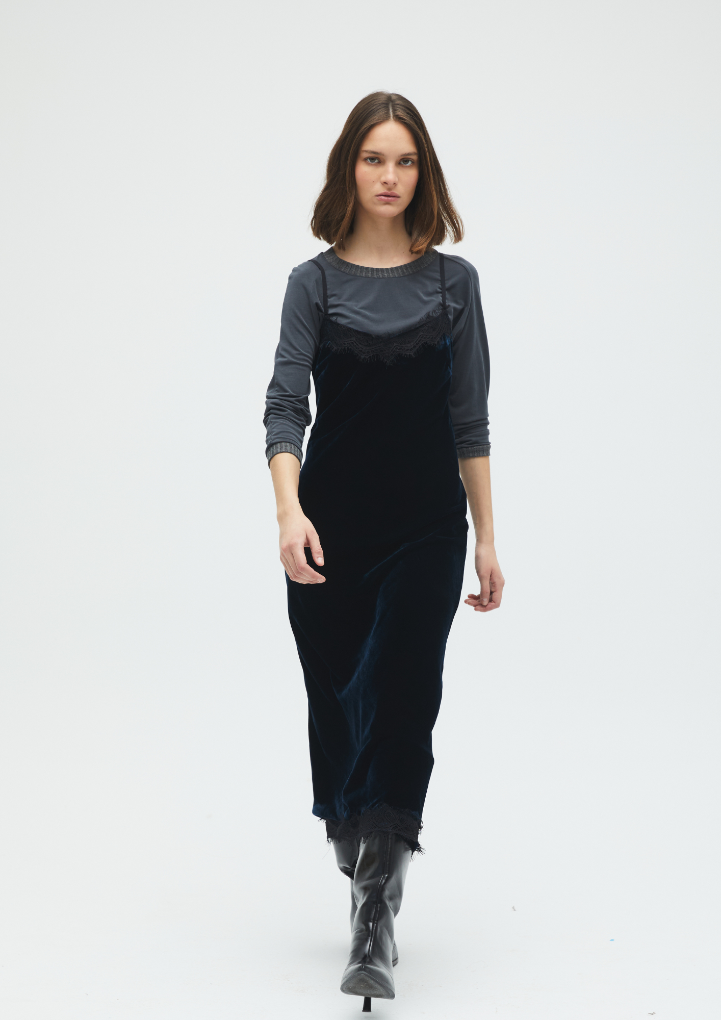 NEGLIGE VELVET
