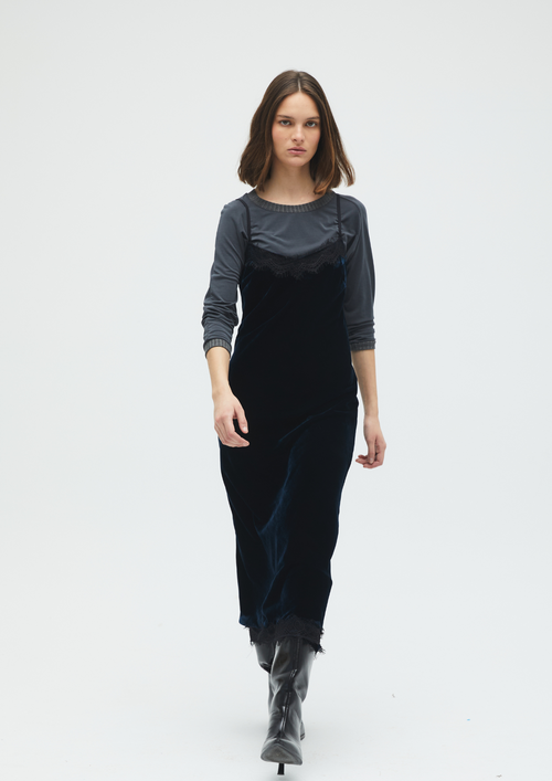 NEGLIGE VELVET